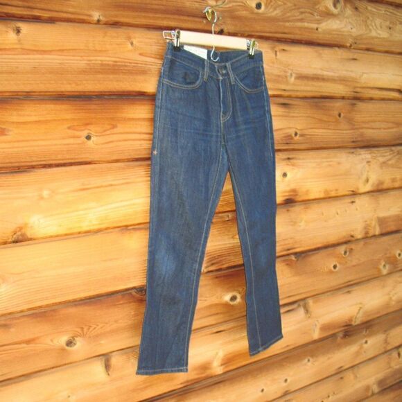 Imogene + Willie Slim Straight Mid Rise Cropped Jeans - Picture 5 of 11